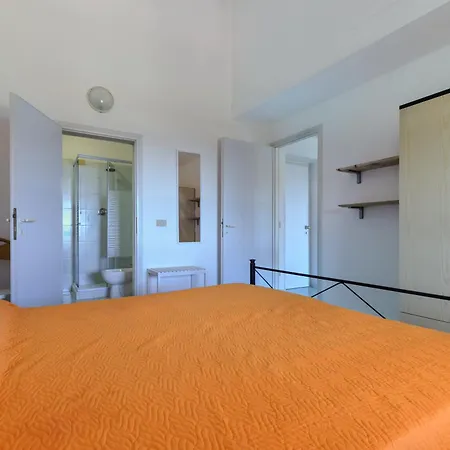 Apartment Conti